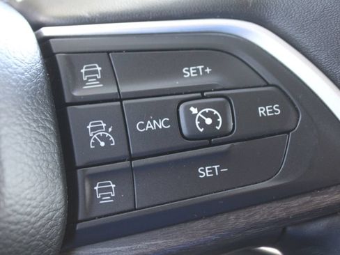 Used 2021 Jeep Grand Cherokee L Limited RWD image 34