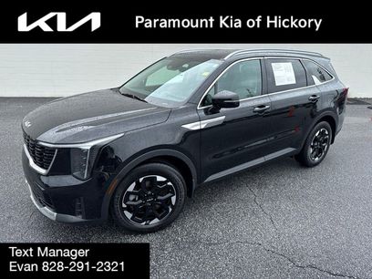 Used 2025 Kia Sorento S w/ Panoramic Sunroof Package
