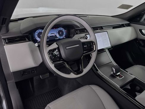 New 2026 Land Rover Range Rover Velar Dynamic SE image 8