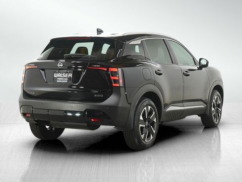 Used 2025 Nissan Kicks SV w/ SV Premium Package AWD/4WD image 6