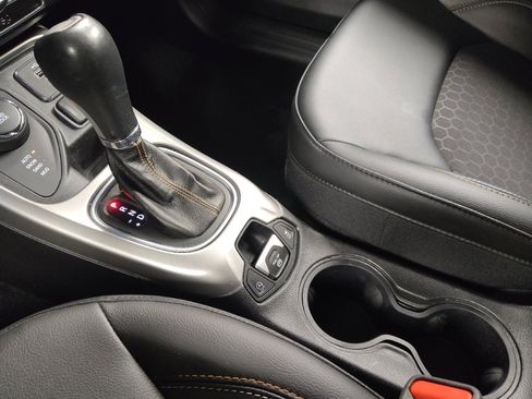 Used 2018 Jeep Compass Latitude w/ Safe & Security Group image 26