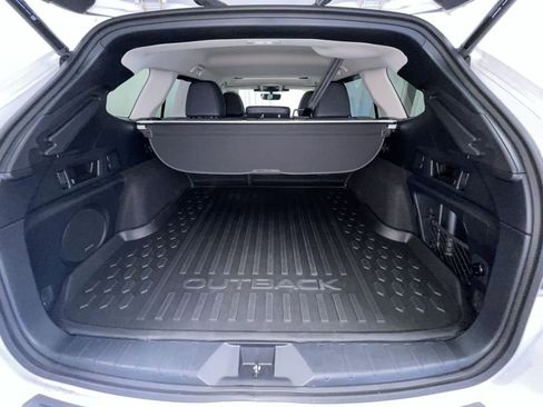 Used 2024 Subaru Outback Limited image 16