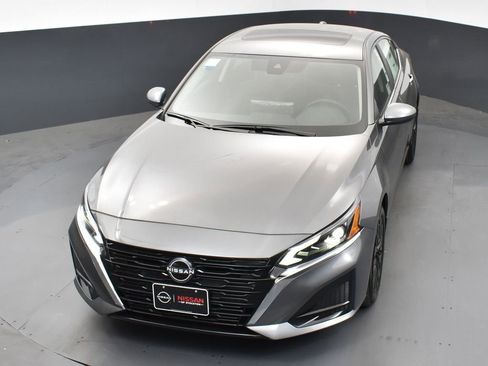 New 2025 Nissan Altima 2.5 SV w/ SV Special Edition Package image 45