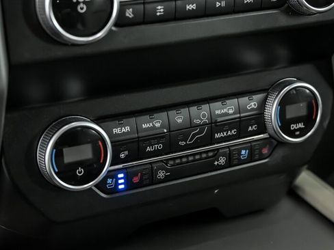 Used 2019 Ford Expedition XLT w/ Equipment Group 202A image 28