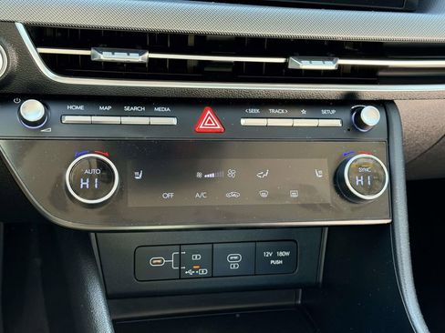 Used 2025 Hyundai Sonata SEL FWD image 5