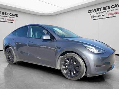 Used 2021 Tesla Model Y Long Range image 1