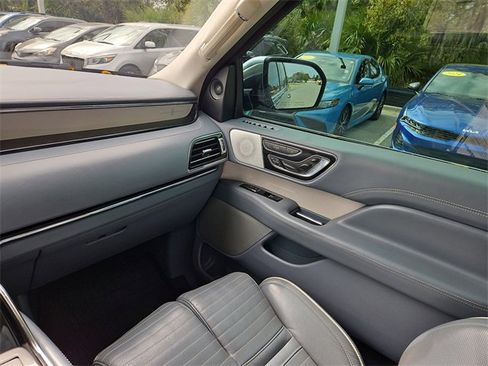 Used 2020 Lincoln Navigator Black Label image 10