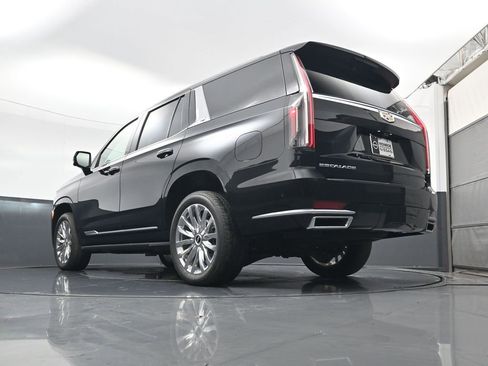 Used 2024 Cadillac Escalade Premium Luxury w/ LPO, Floor Liner Package image 23