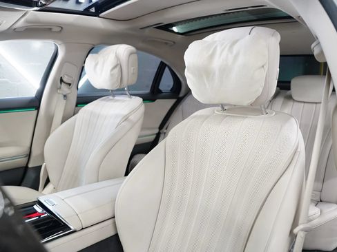 Used 2023 Mercedes-Benz S 500 4MATIC image 15