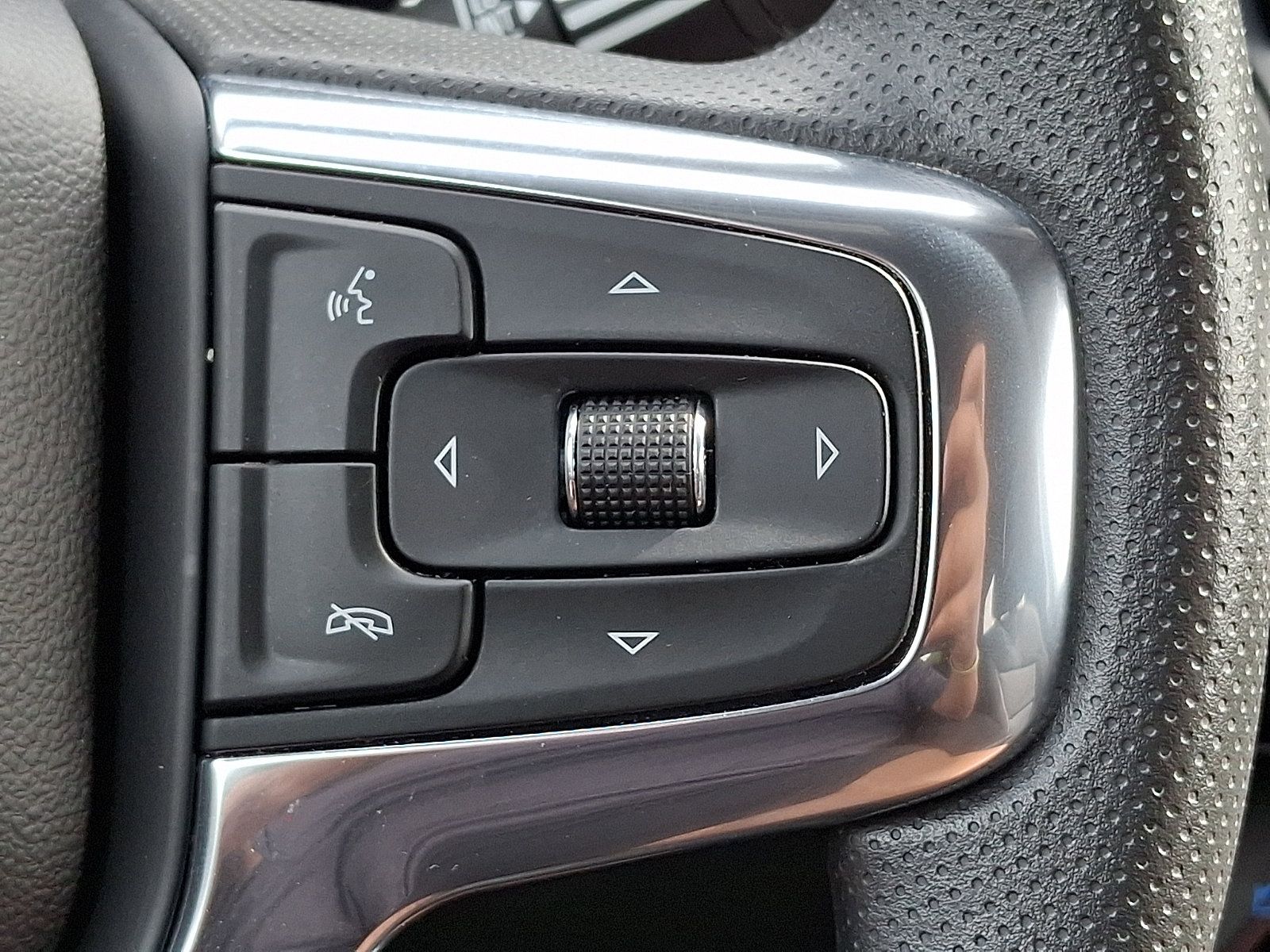 Used 2024 Chevrolet Blazer LT AWD/4WD image 21