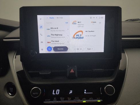 Used 2024 Toyota Corolla SE image 25