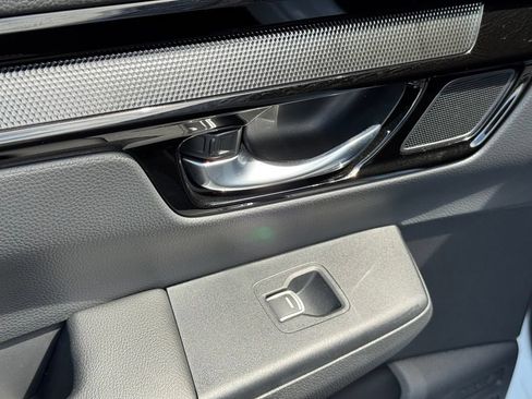 Certified 2025 Honda CR-V Sport Touring image 14