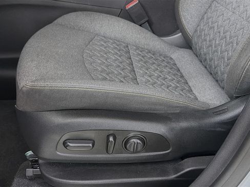 Used 2024 Chevrolet Equinox LT w/ LPO, Floor Liner Package FWD image 22