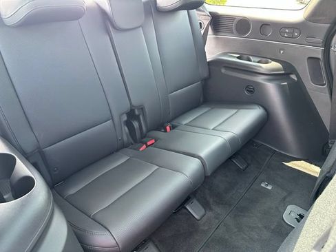 Used 2026 Hyundai Palisade Calligraphy AWD/4WD image 11
