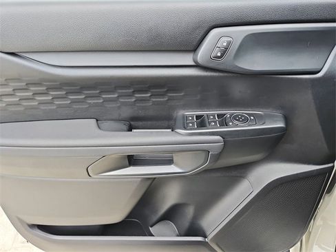 Used 2025 Ford Ranger XL image 13