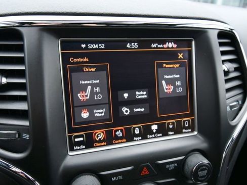 Used 2018 Jeep Grand Cherokee Altitude AWD/4WD image 26