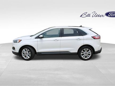 Used 2020 Ford Edge Titanium w/ Equipment Group 301A FWD image 8