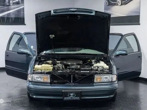 Used 1995 Chevrolet Impala SS RWD image 6