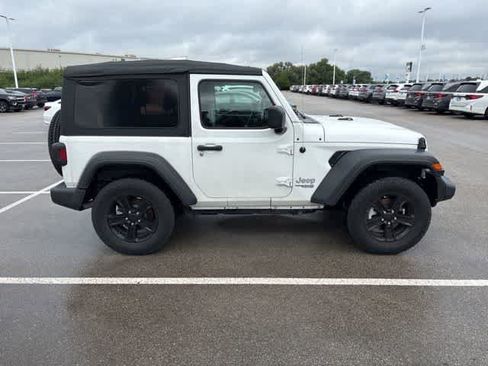 Used 2020 Jeep Wrangler Sport AWD/4WD image 6