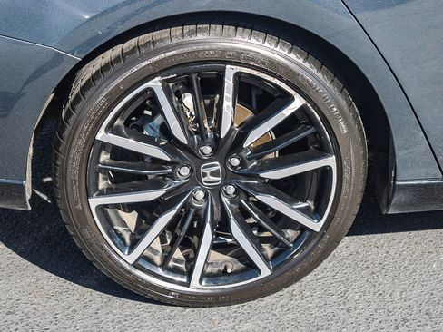 Used 2024 Honda Accord Touring image 12