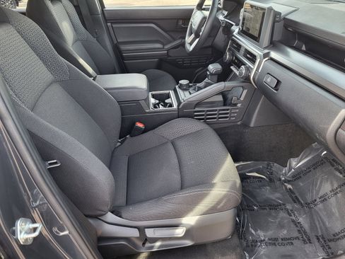 Used 2025 Toyota 4Runner SR5 image 22