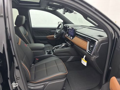New 2026 GMC Canyon AT4 w/ Technology Plus Package AWD/4WD image 54