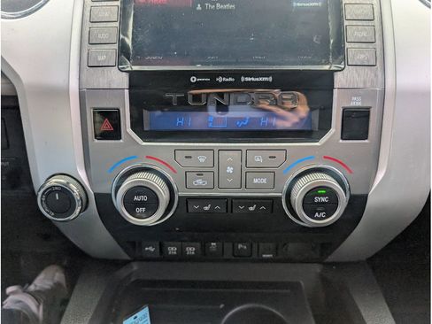 Used 2021 Toyota Tundra Limited w/ Limited Premium Package image 28