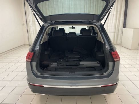 Used 2018 Volkswagen Tiguan SE image 22