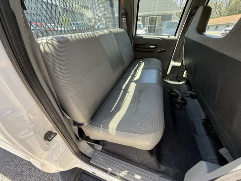 Used 2006 Ford F250 XL image 19