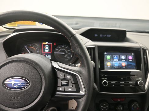 Used 2019 Subaru Crosstrek 2.0i Premium AWD/4WD image 16