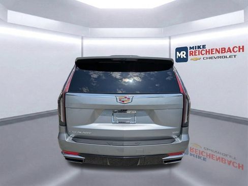 Used 2024 Cadillac Escalade ESV Premium Luxury w/ Performance Package AWD/4WD image 5