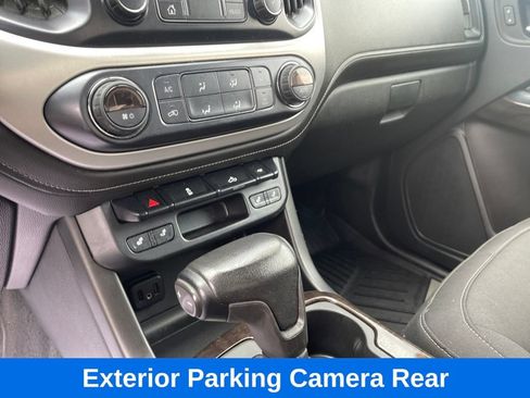 Used 2020 GMC Canyon SLE w/ Elevation Edition AWD/4WD image 18