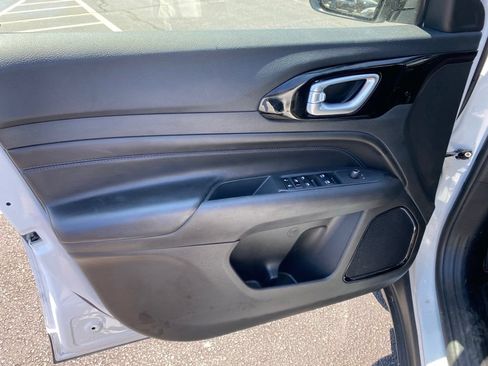 Used 2026 Jeep Compass Limited AWD/4WD image 12