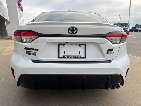 Used 2026 Toyota Corolla SE FWD image 4