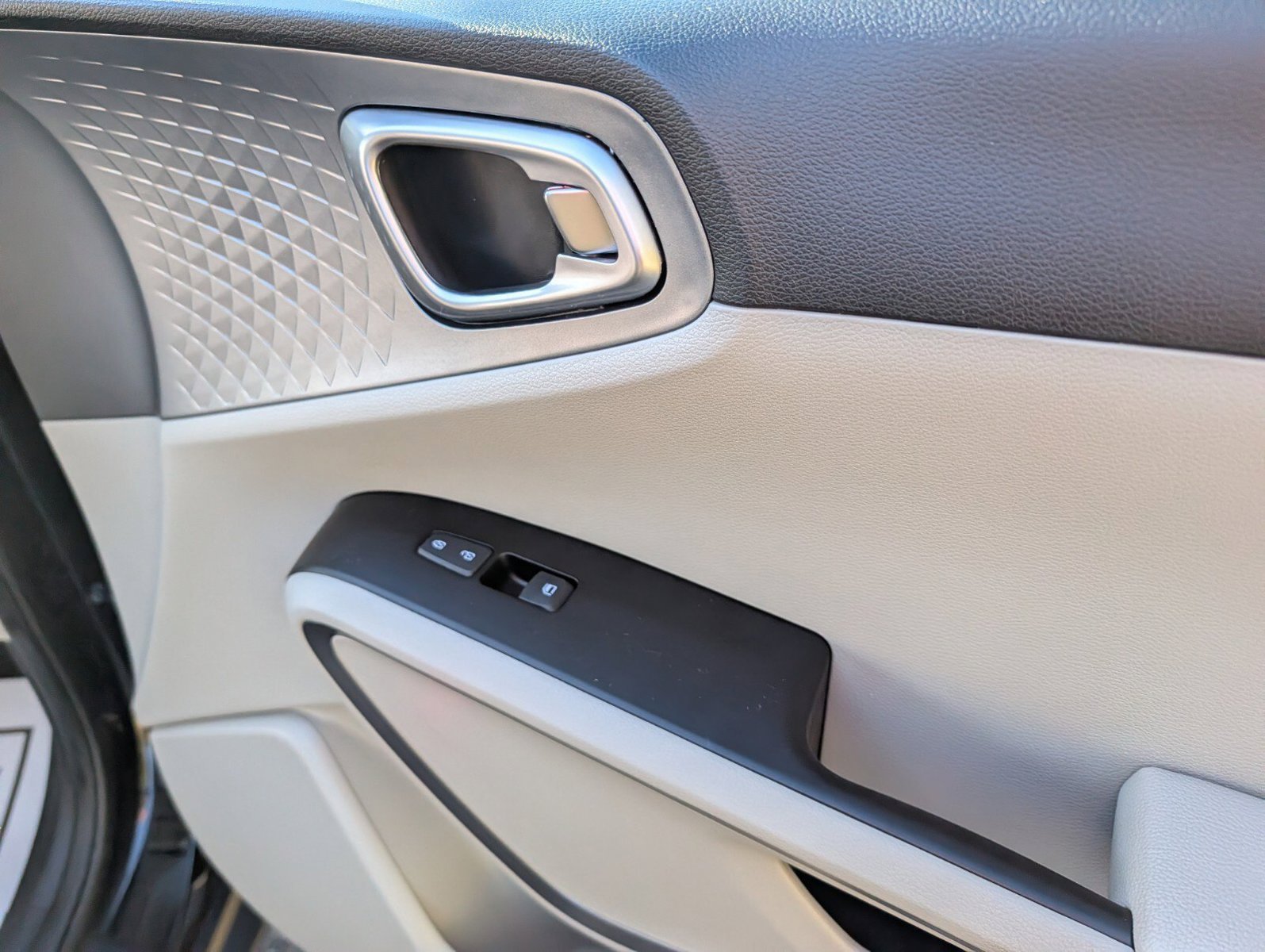 Used 2024 Kia Soul EX FWD image 25