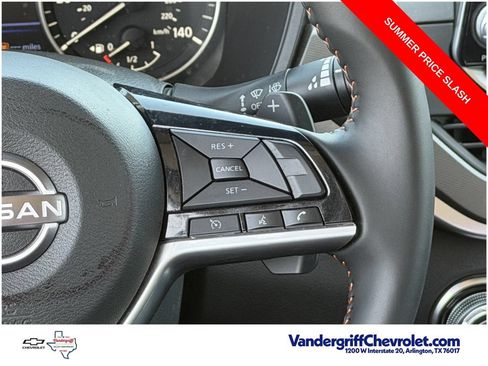 Used 2025 Nissan Altima 2.5 SR FWD image 14