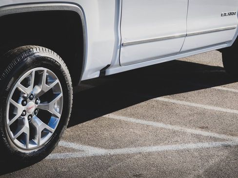 Used 2017 GMC Sierra 1500 SLT w/ SLT Premium Package image 29