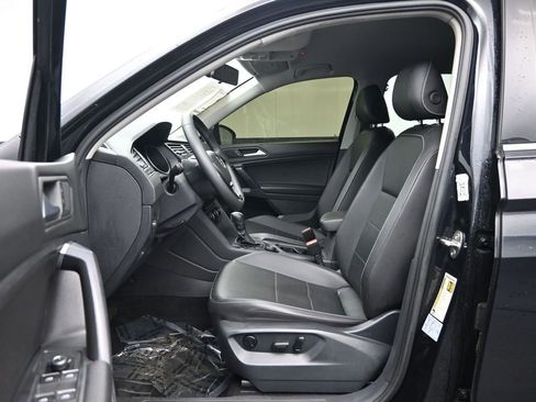 Used 2021 Volkswagen Tiguan S image 25