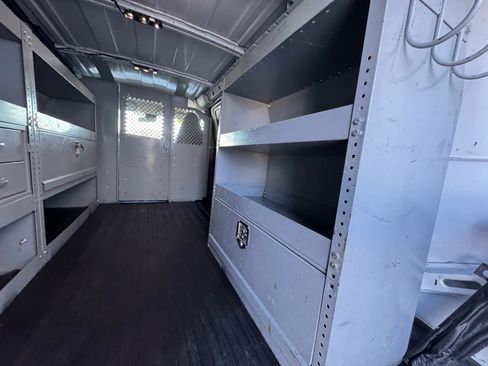 Used 2021 Chevrolet Express 2500 w/ Driver Convenience Package image 27