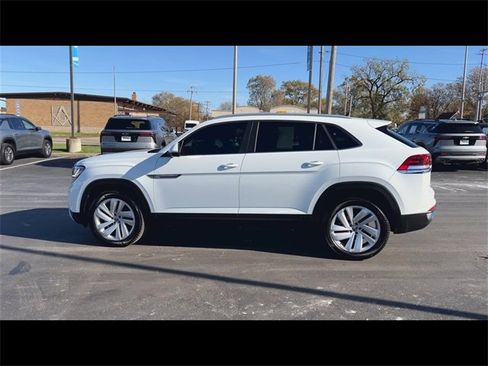 Used 2021 Volkswagen Atlas Cross Sport SE image 5