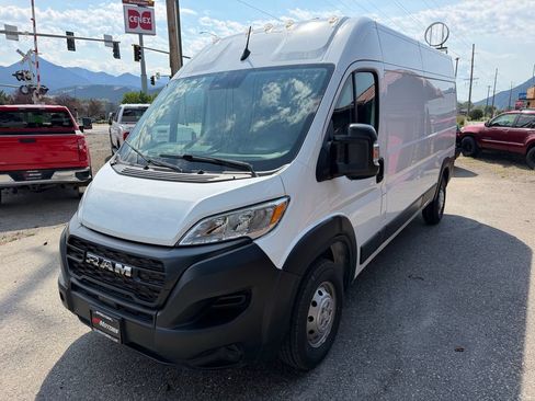 Used 2023 RAM ProMaster 2500 FWD image 4