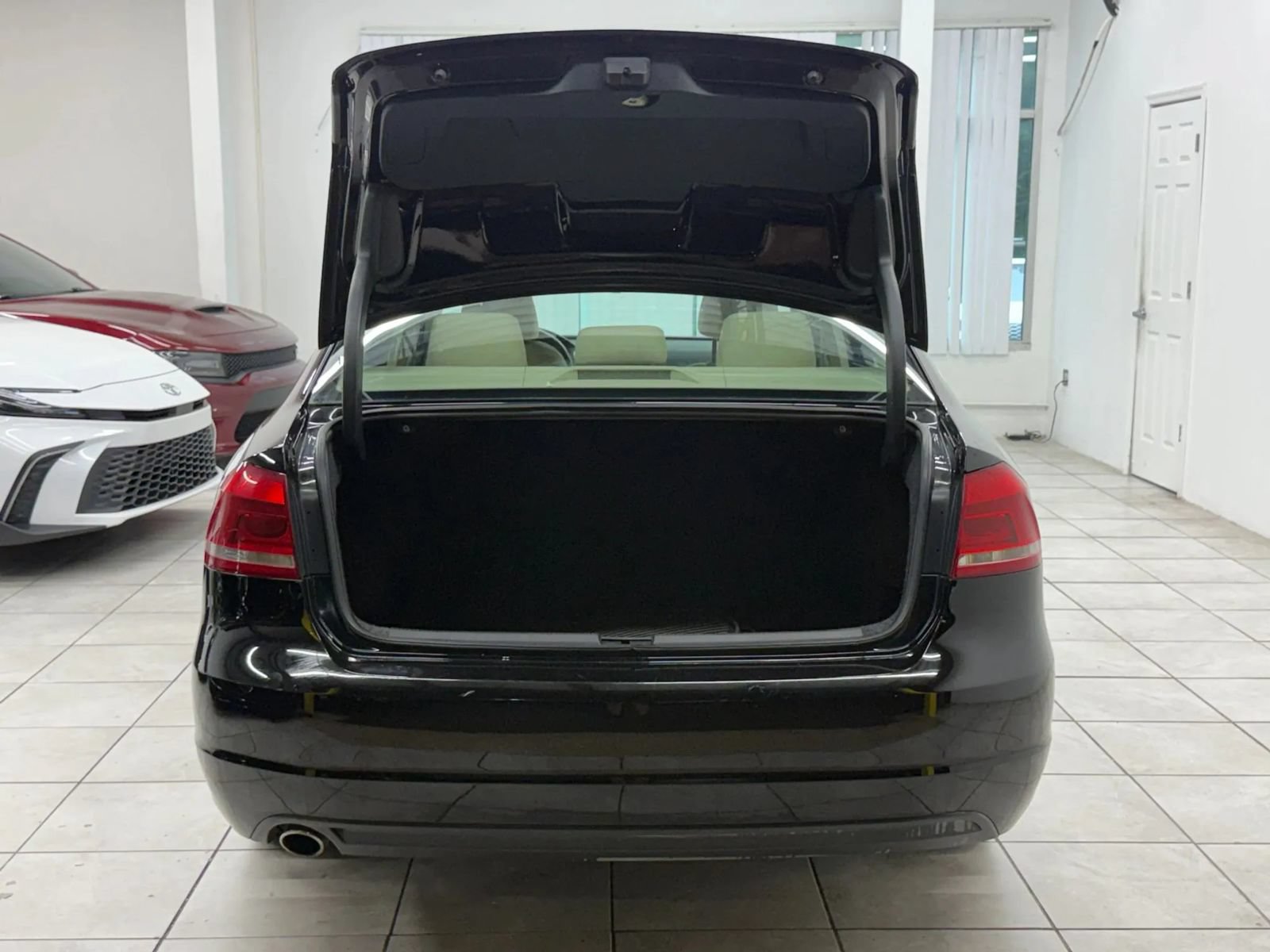 Used 2013 Volkswagen Passat TDI SE FWD image 20