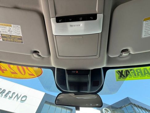 Used 2024 Nissan Rogue S FWD image 28