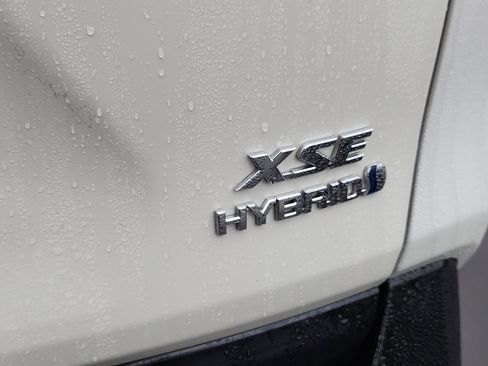 Used 2019 Toyota RAV4 XSE image 27