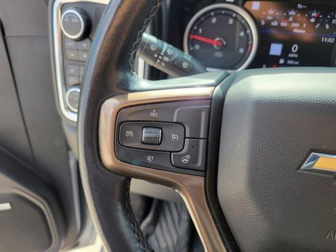 Used 2022 Chevrolet Silverado 2500 High Country w/ Z71 Off-Road Package image 15