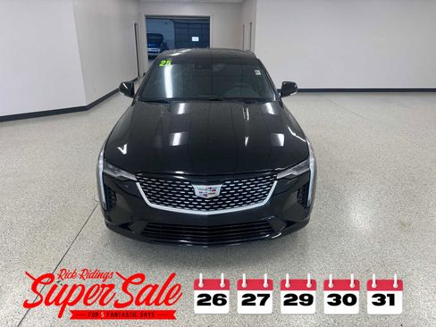 Used 2025 Cadillac CT4 Premium Luxury image 2