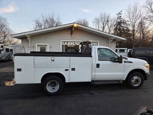 Used 2015 Ford F350 XL w/ Trailer Tow Package image 8
