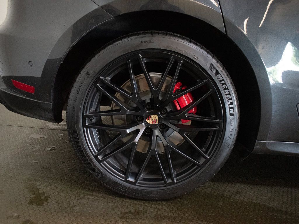 Used 2023 Porsche Macan GTS AWD/4WD image 16