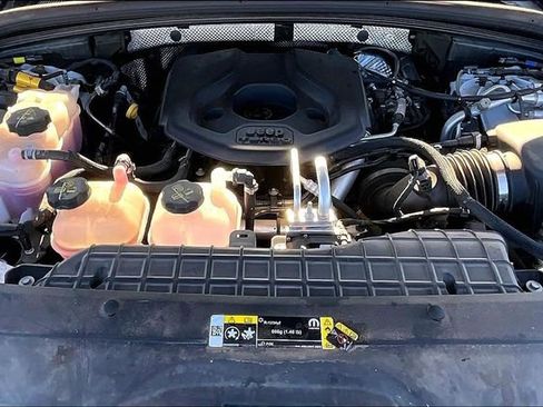 Used 2023 Jeep Grand Cherokee Overland w/ Advanced Protech Group III image 10