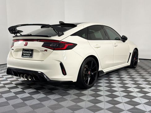 Used 2025 Honda Civic Type R image 9